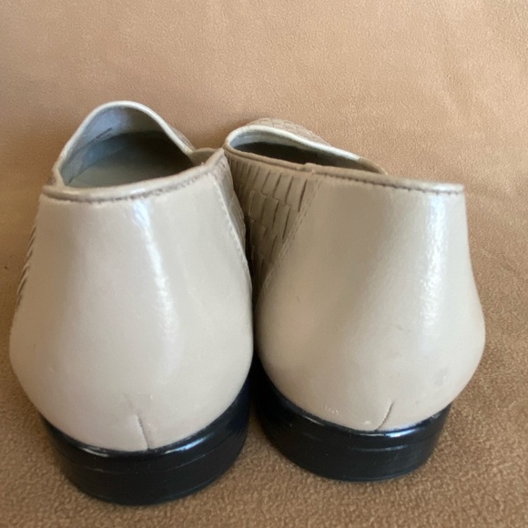 TROTTERS Liz Woven Leather Slip-On Loafers Bone Ivory White Narrow size 13AAA - Picture 9 of 14